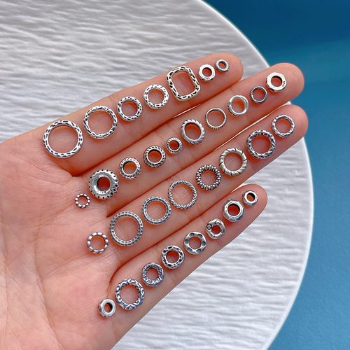 纯银锤纹跑环盘缠隔珠连接环闭口