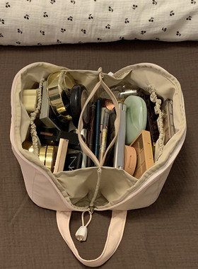 近几个月最爱的化妆包！大容量女便携分区收纳包旅行手提洗漱包