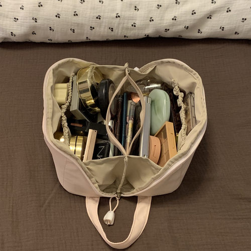 近几个月最爱的化妆包！大容量女便携分区收纳包旅行手提洗漱包