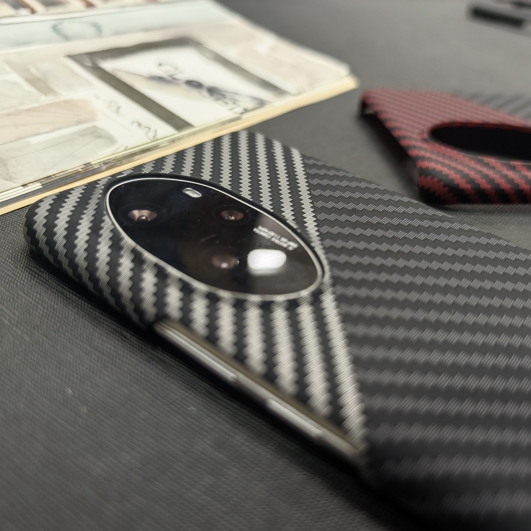 荣耀100pro手机壳碳纤维纹散热