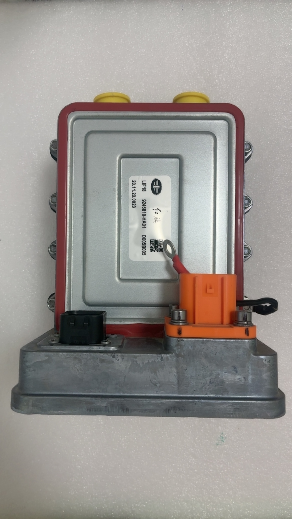 一汽奔腾EQM5新能源水箱加热器PTC加热器9246810-HA01