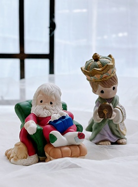 沙发小狗节日礼物水滴娃娃