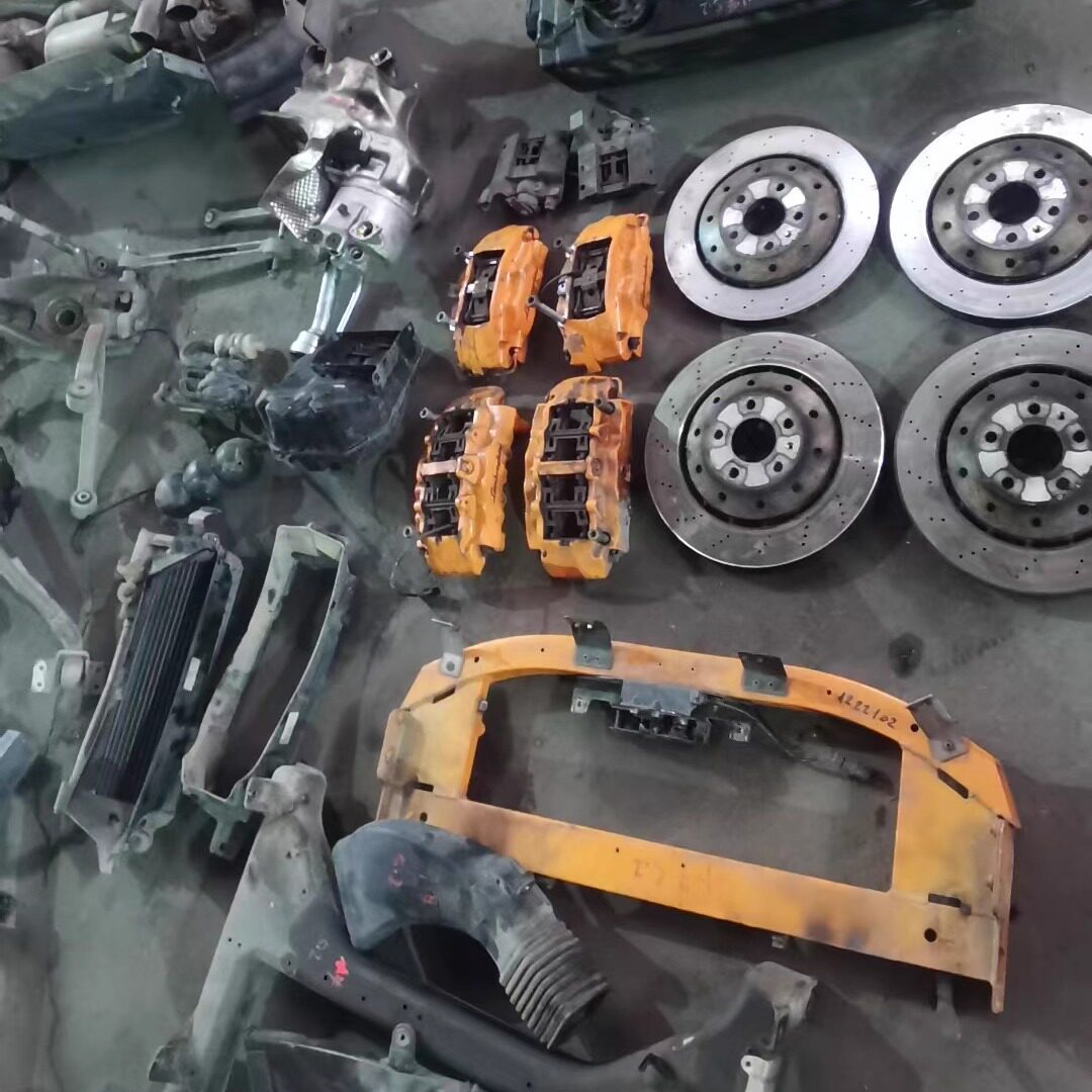 兰博基尼飓风小牛LP640散热器