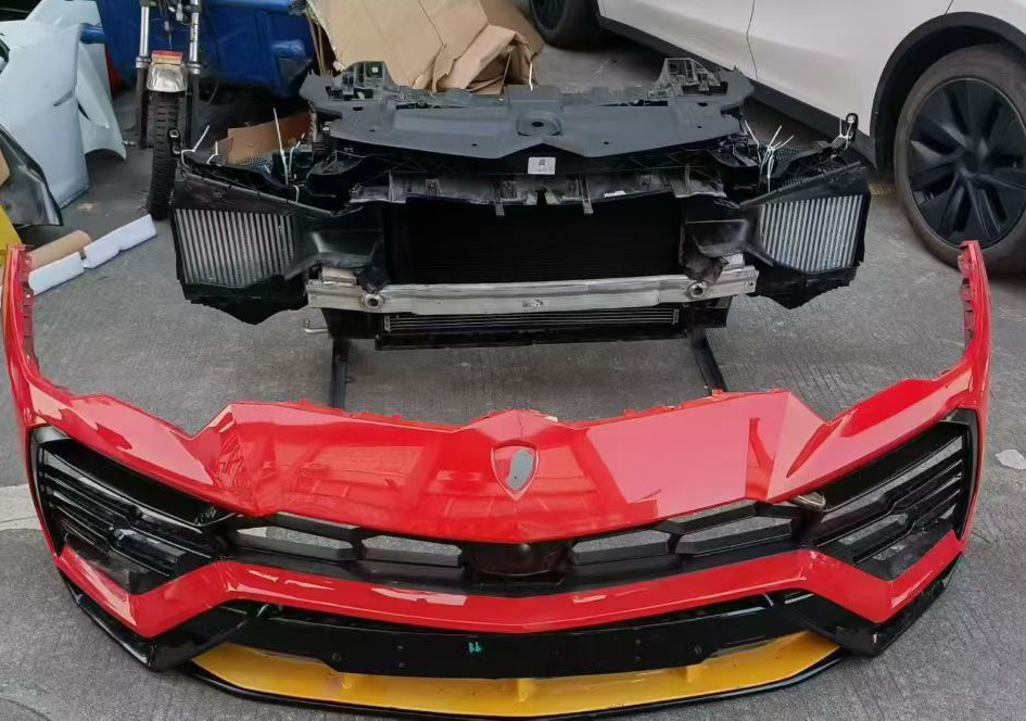 兰博基尼URUS前唇前铲大包围