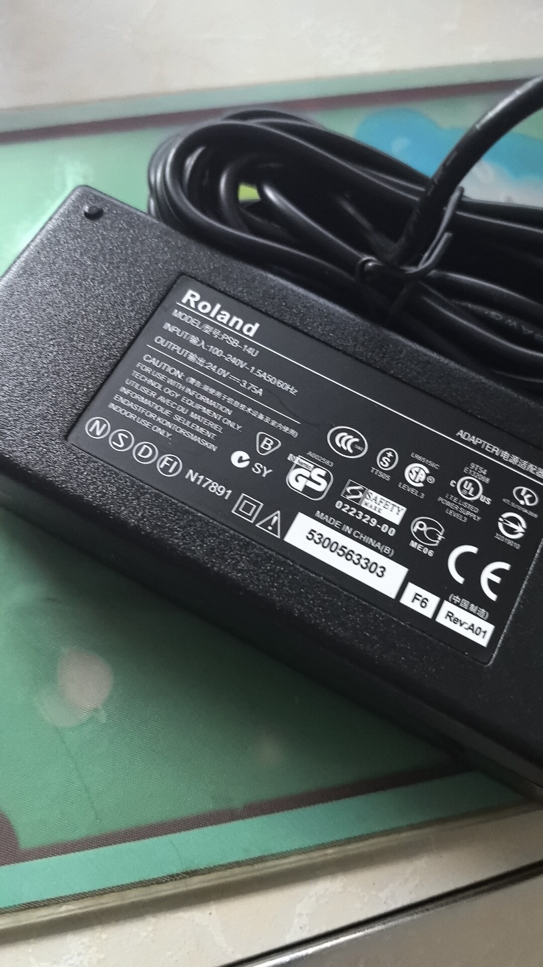 罗兰HP704电钢琴电源适配器PSB-14U