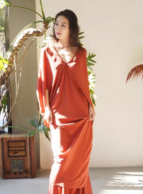 婚礼时刻 | Cortana 25春夏 SARINA 层次感丝绸连衣裙