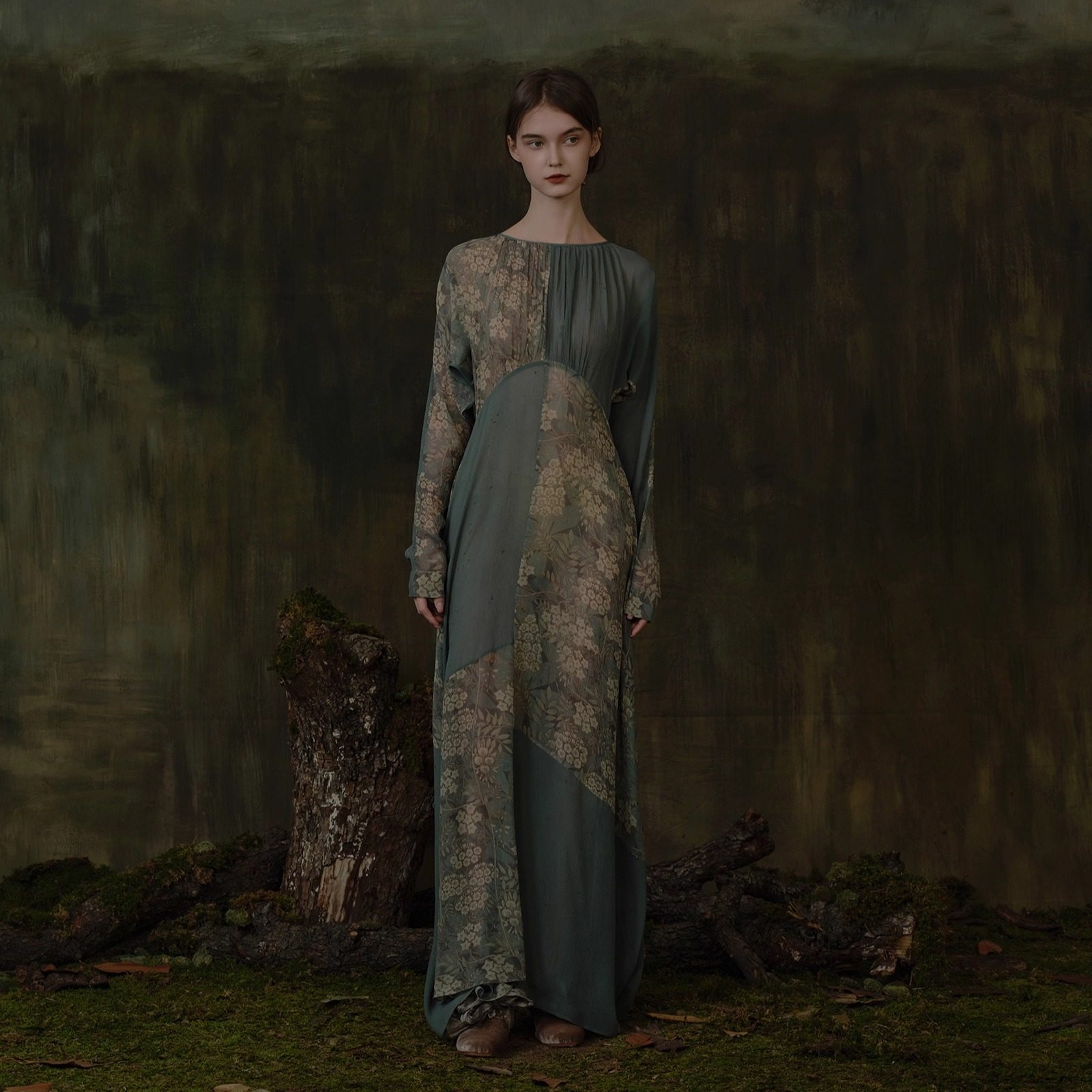 Cha 官方 | Mutedance 25AW 植物染真丝印花拼接收腰修身连衣裙