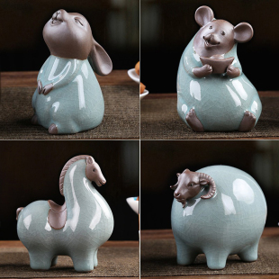 陶瓷十二生肖小鸡猪猴羊兔鼠牛马摆件可爱家居装 饰大号茶宠工艺品