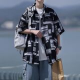 黑色