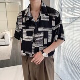 黑色