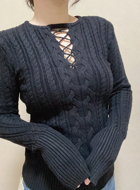 小众镂空黑色毛衣针织衫女装秋冬季设计感修身内搭打底衫麻花上衣