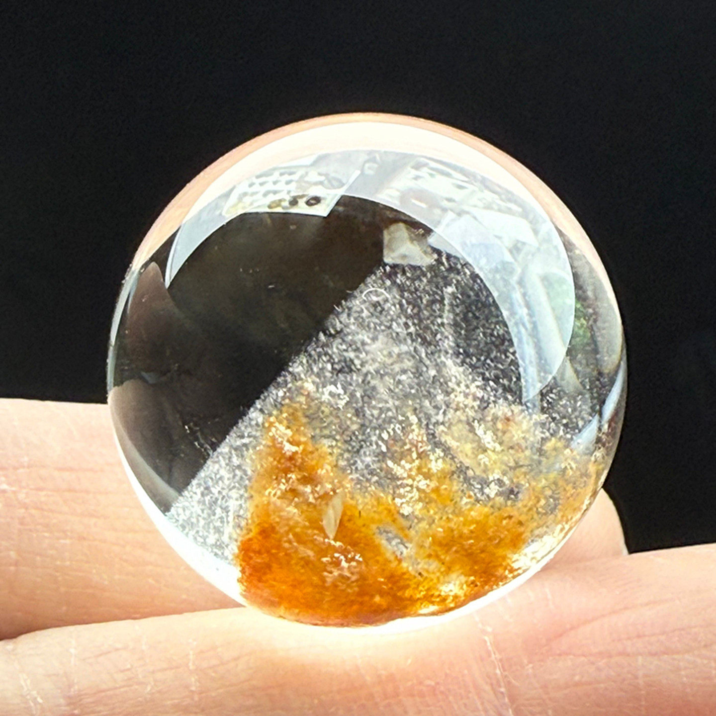 天然白水晶黄幽灵包裹银山金字塔水晶球摆件家居客厅手把玩件