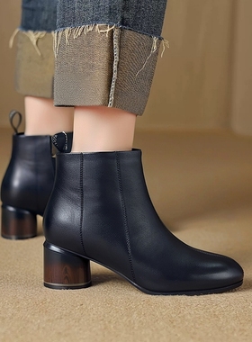意尔康折扣马丁靴女秋冬新款圆头侧拉链真皮加绒粗跟瘦瘦中跟短靴