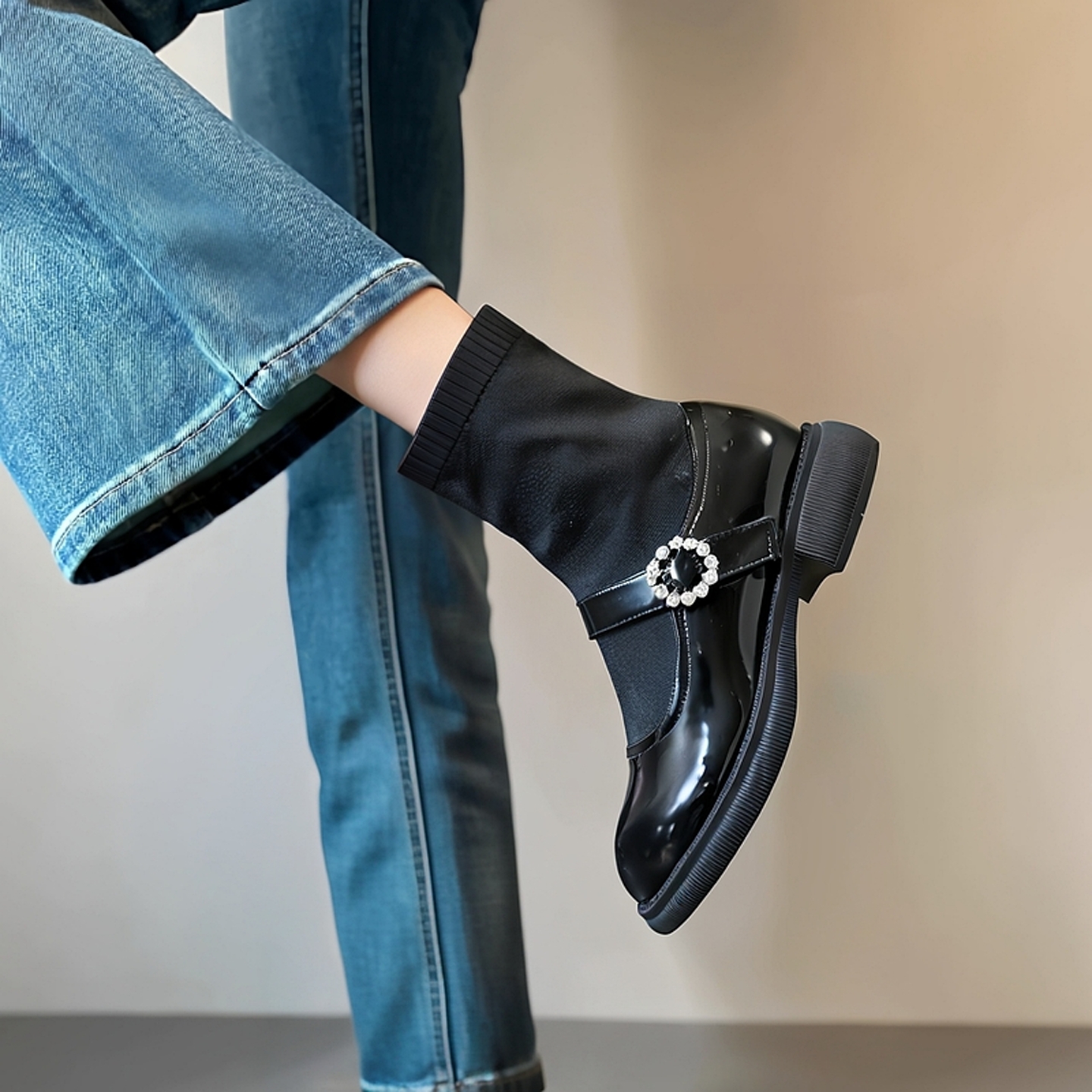 豆豆屋2025新款厚底针织弹力靴