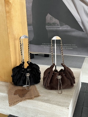 jennie26a毛毛腋下包嬉皮水桶包包复古抽绳托特包毛绒波点豹纹包