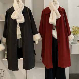 UUMM赫本风过年红色毛呢大衣女冬季 收腰夹棉外套 围脖拼接毛毛长款