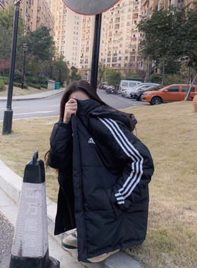 Adidas阿迪达斯黑色白色冬季运动短款连帽男女情侣款羽绒服EH3972