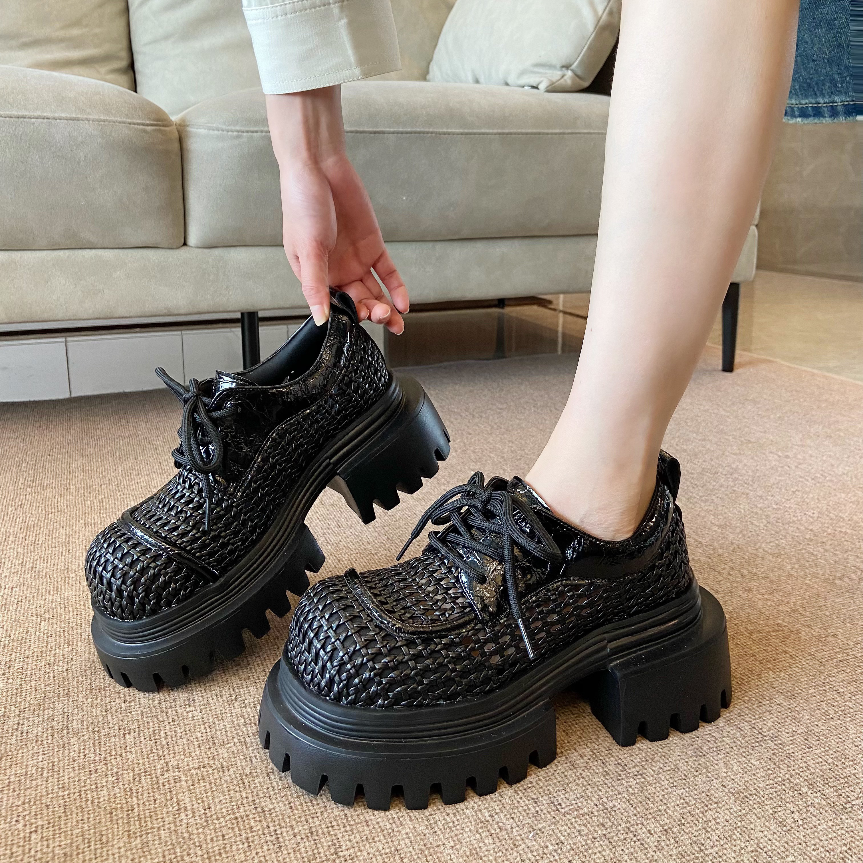 编织厚底小皮鞋女2026夏季新款英伦风镂空小个子增高德比鞋乐福鞋