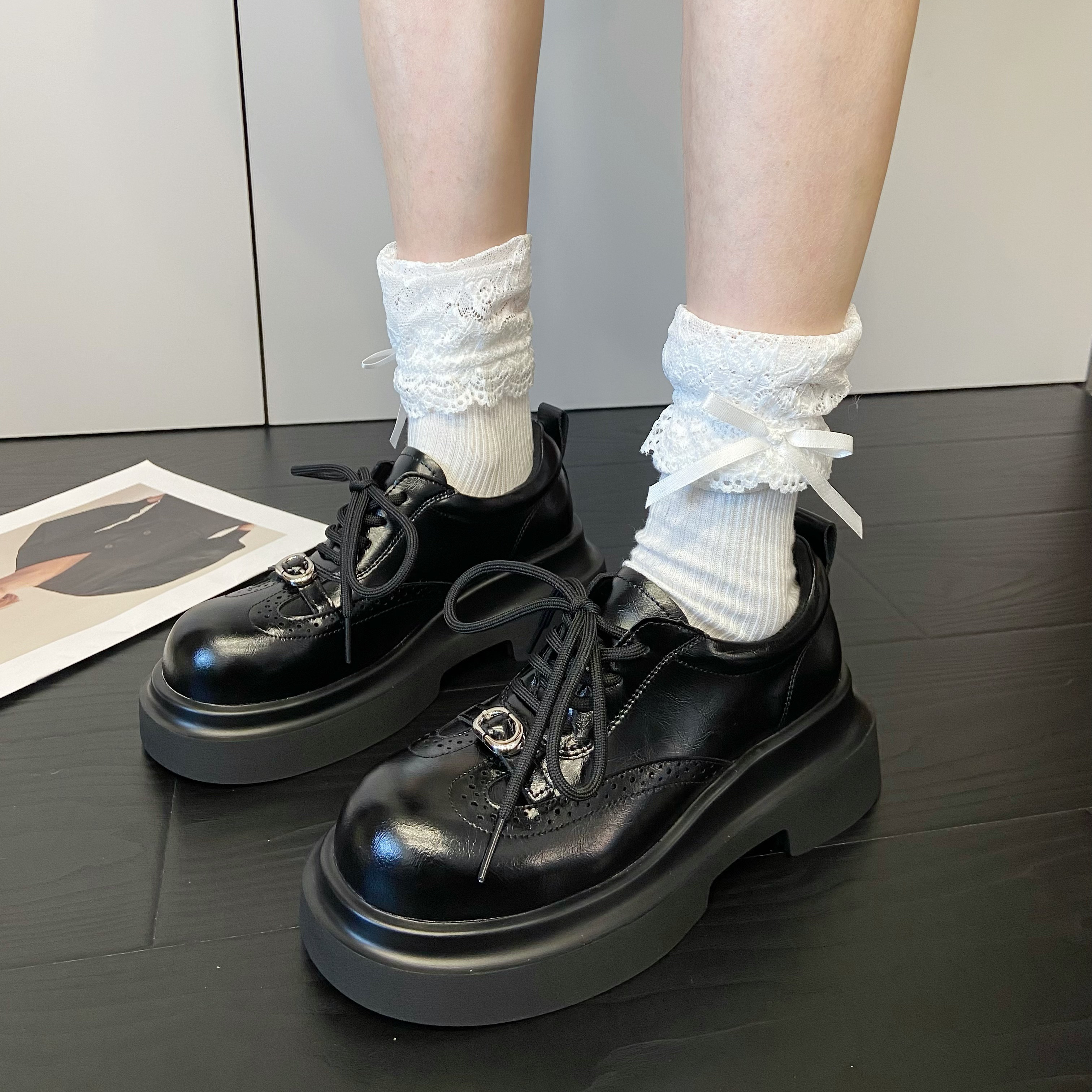 真皮厚底增高系带小皮鞋女2026春季新款布洛克皮带扣乐福鞋单鞋潮