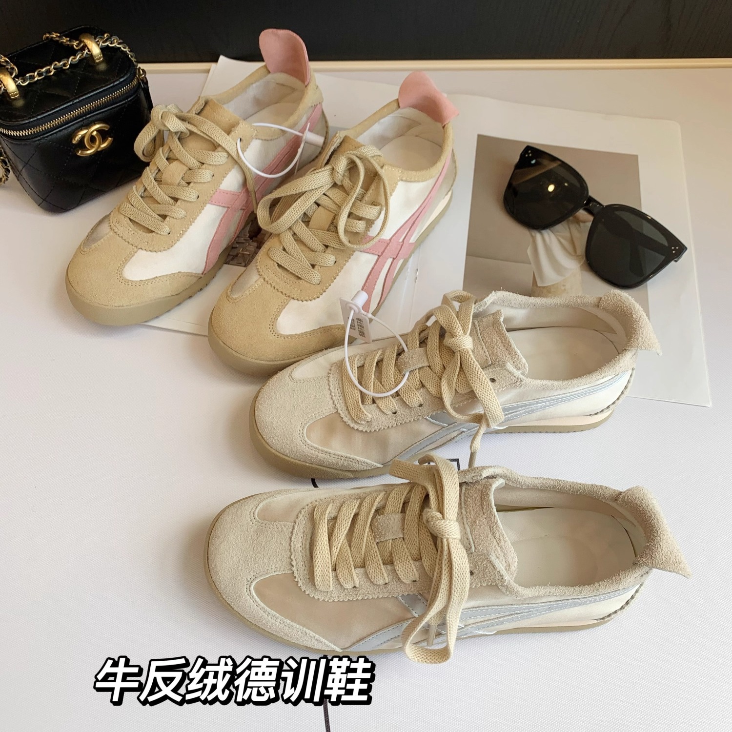 洋气撞色牛反绒复古德训女
