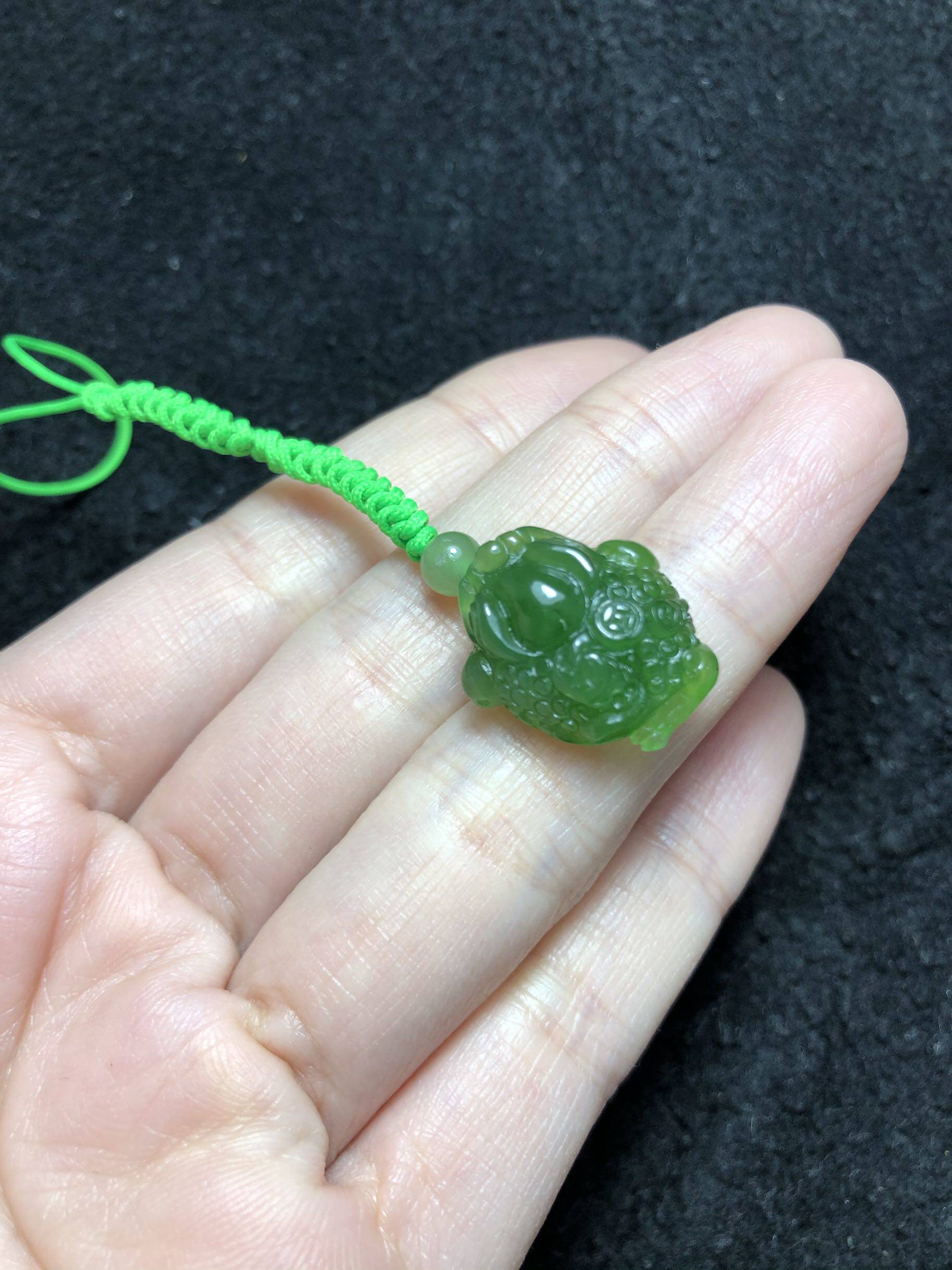 宝环阁碧玉 俄罗斯碧玉天然玉石和田玉三脚金蟾钥匙扣吊坠