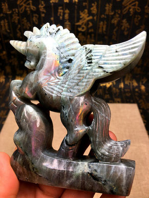 天然金色拉长石雕刻独角兽水晶装饰摆件