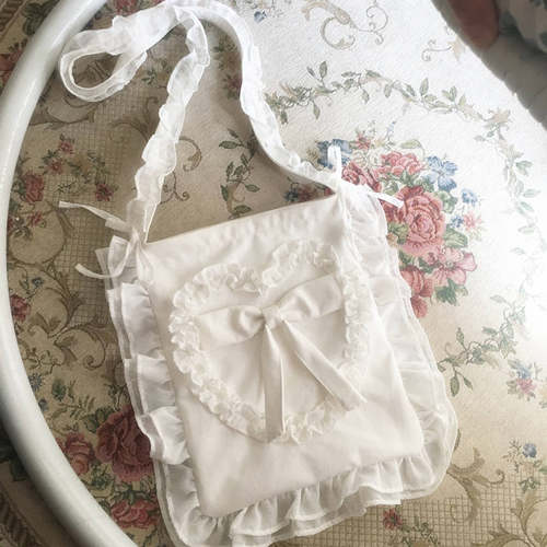 原创lolita手工花边帆布斜挎包