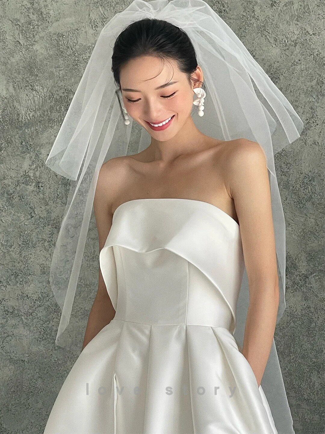 简约新娘结婚头纱硬纱素纱双层蓬蓬纱影楼拍照造型旅拍头纱白色