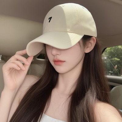 多用设计师联名款鸭舌帽