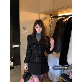 日本offcat高级感黑色双排扣翻领短款毛呢外套女秋冬收腰系带呢子
