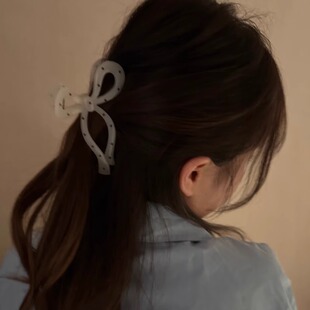 韩系波点抓夹高级感黑色蝴蝶结气质甜美抓夹女后脑勺盘发鲨鱼发饰