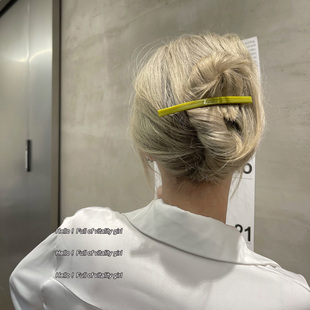 心动就要行动起来 高级感气质一字盘发鸭嘴夹后脑勺弹簧夹发饰女