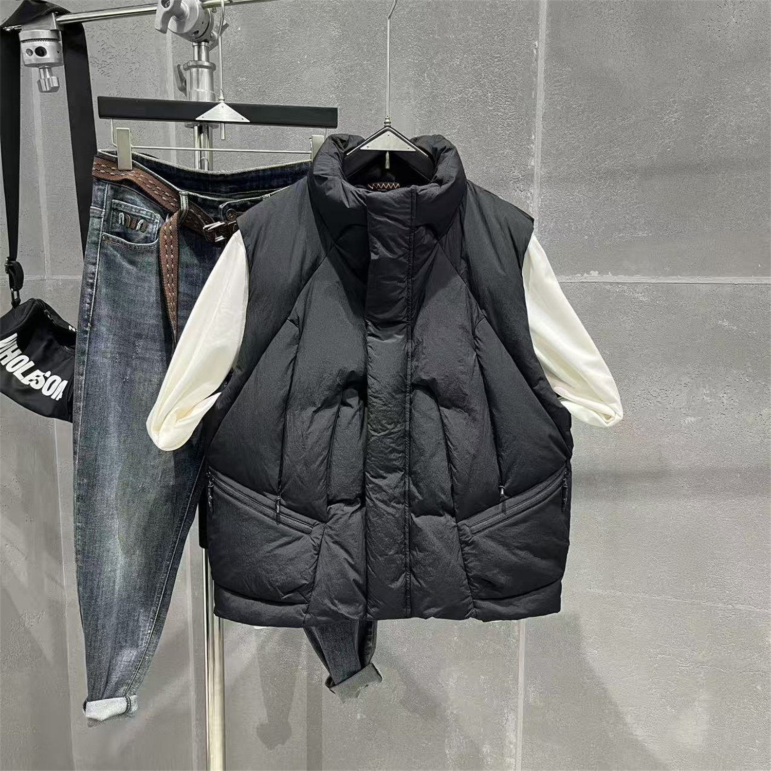 冬季新款男士羽绒马甲短款宽松韩版学生休闲百搭白鸭绒立领外套男