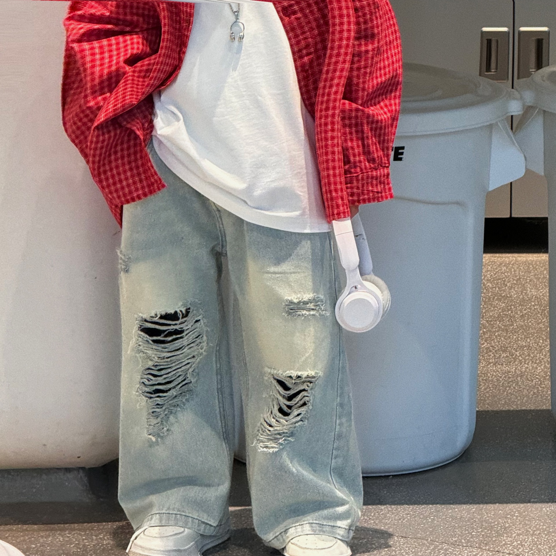 貌貌妈家2025春夏新款韩版男女童百搭直筒复古破洞牛仔裤儿童长裤