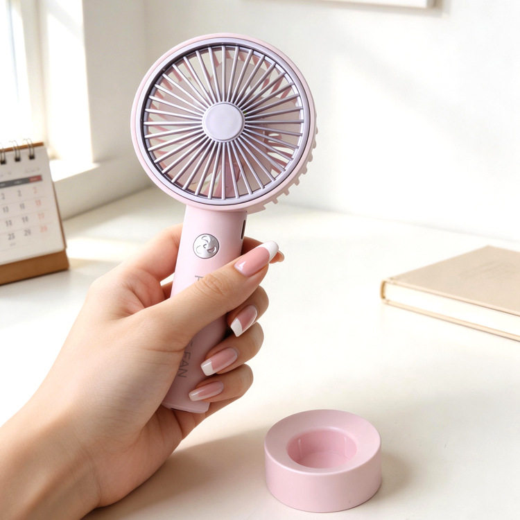 简约ISN风英文手柄桌面迷你电风扇手持便携渐变灯光手拿三档风扇