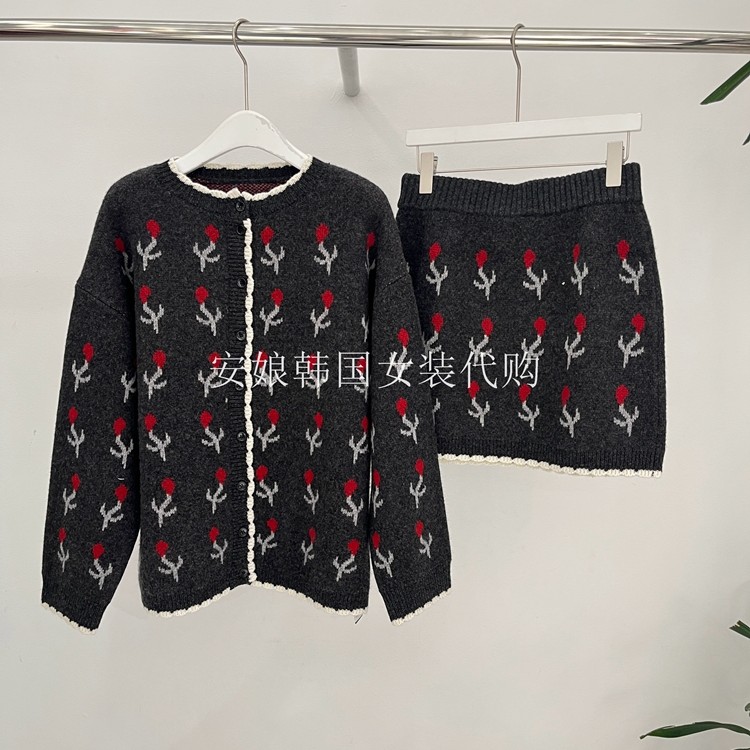 花边碎花开衫针织衫搭短裙套装