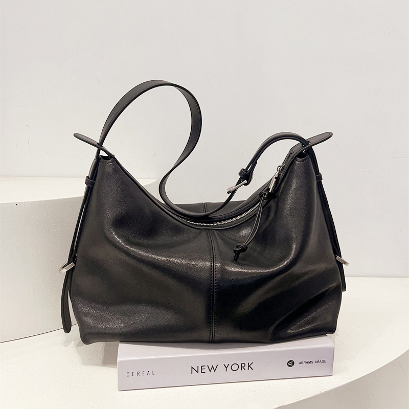 黑色女王正品植鞣工艺纯牛皮托特包2025新款潮复古简约单肩斜挎包