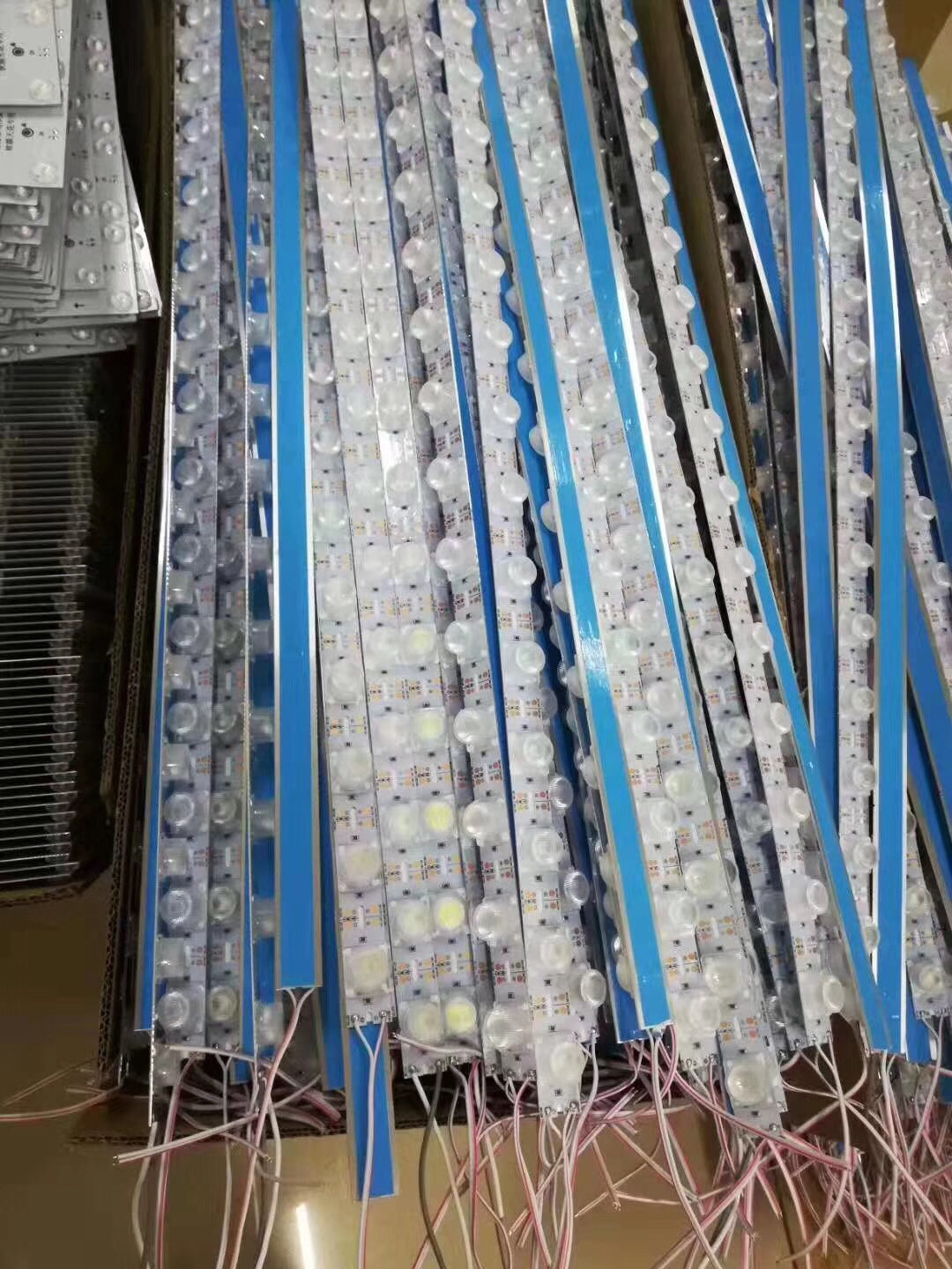 灯箱灯条侧光y源灯12v双面软膜对射硬灯带3030漫反射高亮聚光透镜,家装灯饰光源,室内LED灯带,淘宝优惠券,粉丝福利购,淘宝优惠卷