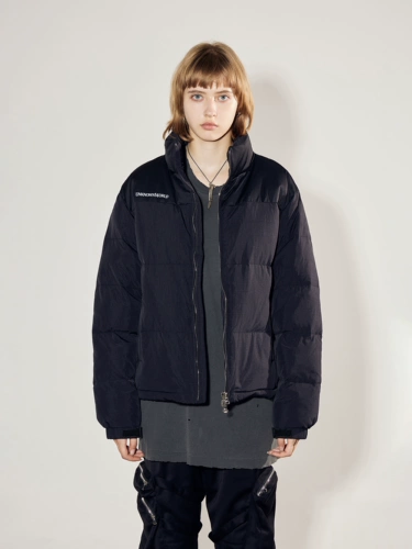 Неизвестный мир FW21 White Duck Down Down Slogan Print