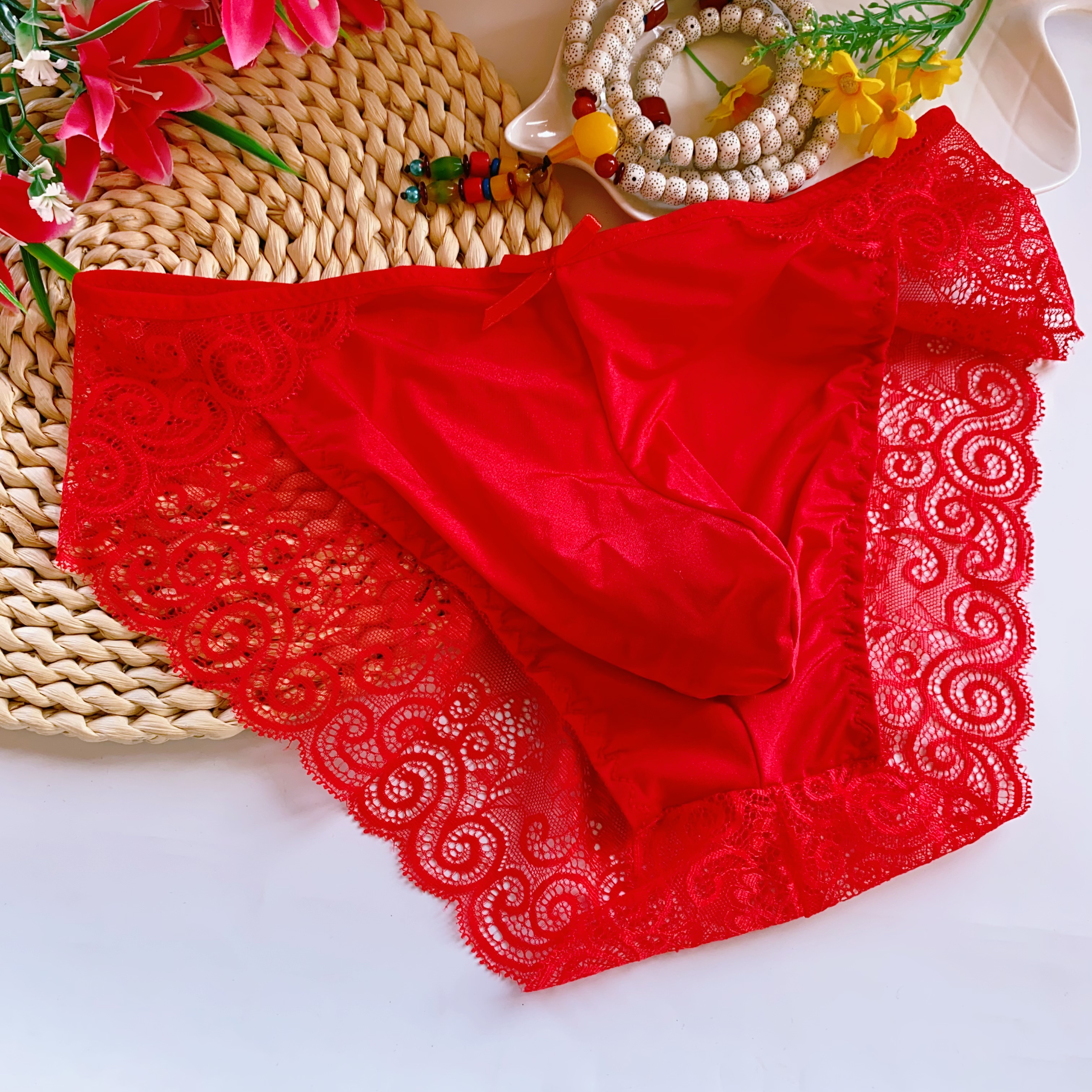 新品蕾丝男大码三角裤本命年镂空红色牛奶丝男士舒适透气内裤