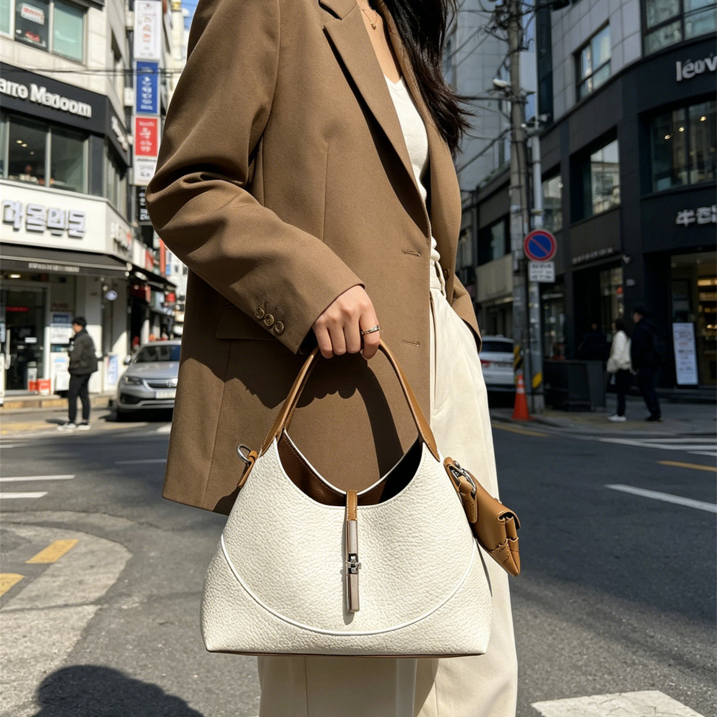 小众质感荔枝纹月牙包女百搭时尚