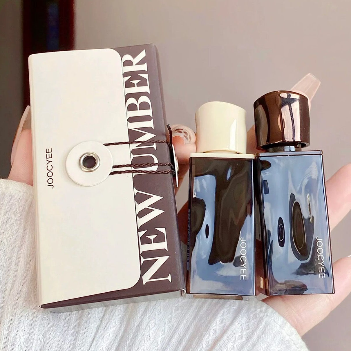 酵色唇釉随性而棕哑光雾面