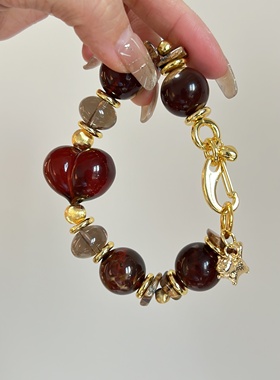 天然溶洞根珀手串血珀屁桃设计款轻奢小众精致闺蜜礼物送女友