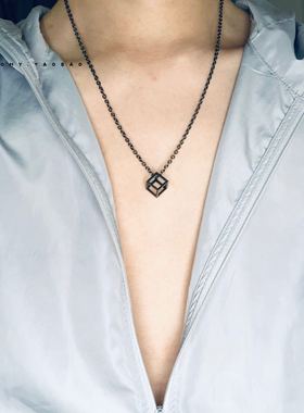 国潮风正方形钛钢街拍爱情吊坠