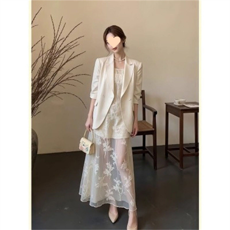法式高级名媛小香风西装外套吊带白色连衣裙套装女春季成熟两件套