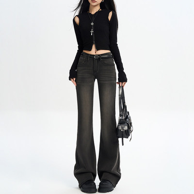 黑灰不贴腿微喇裤女2026