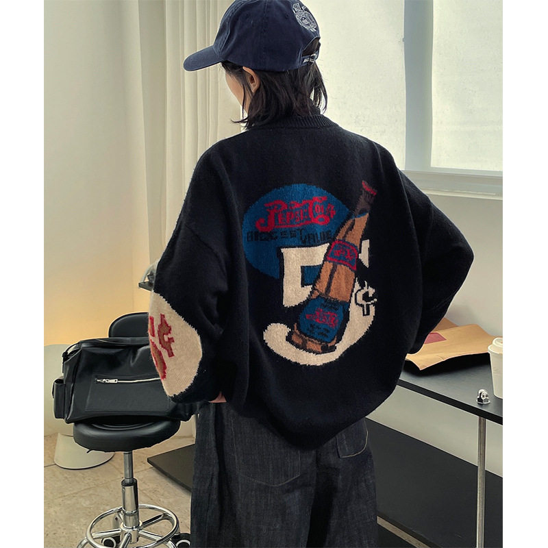 有乐冬季新款韩版设计棒球服趣味图案针织开衫遮肉显瘦柔软厚实