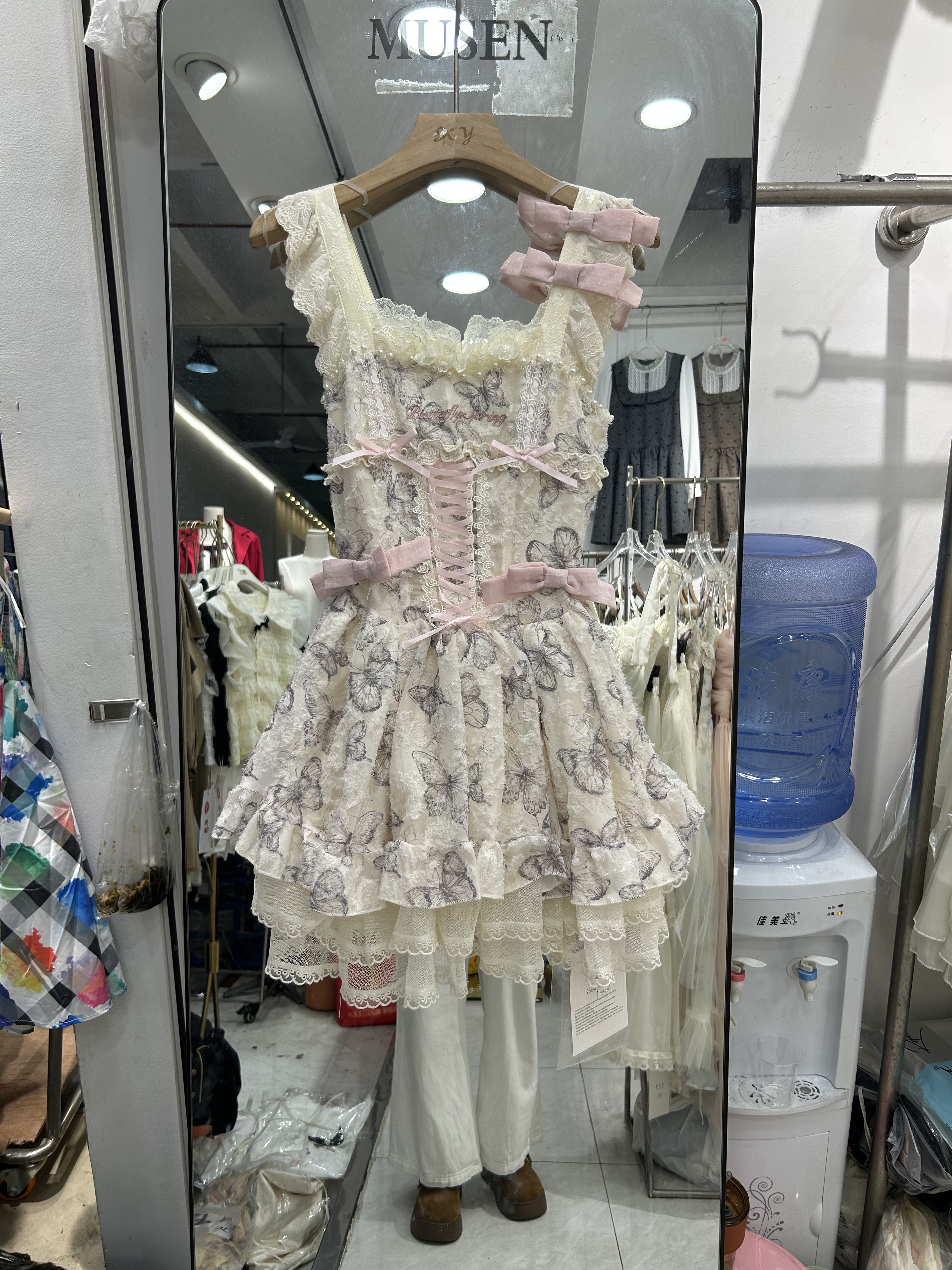 法式温柔蓝色碎花小飞袖连衣裙甜美风漂亮独特收腰蓬蓬裙