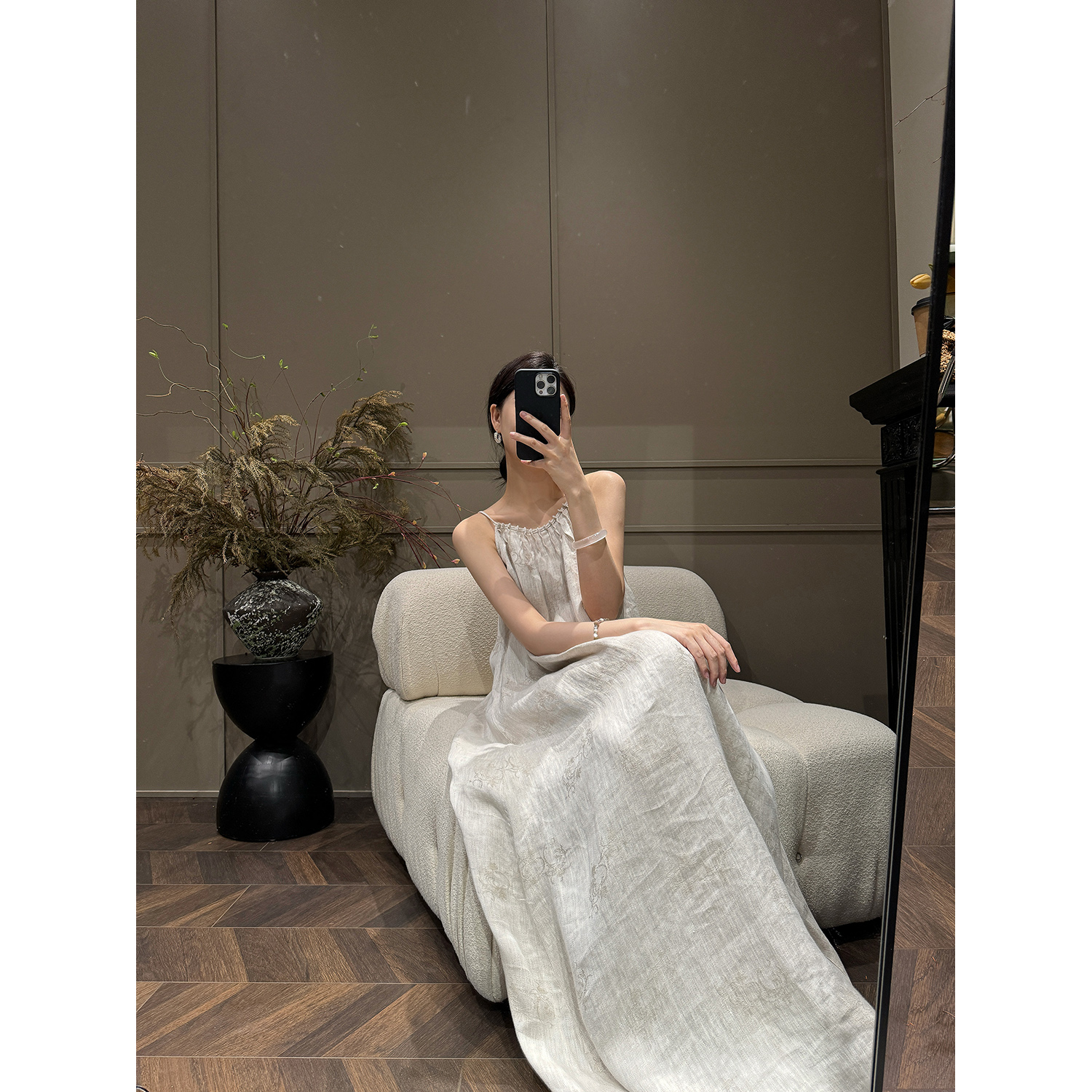 饭饭FANN COLLECTION 森蔓 100亚麻度假风圆领吊带连衣裙