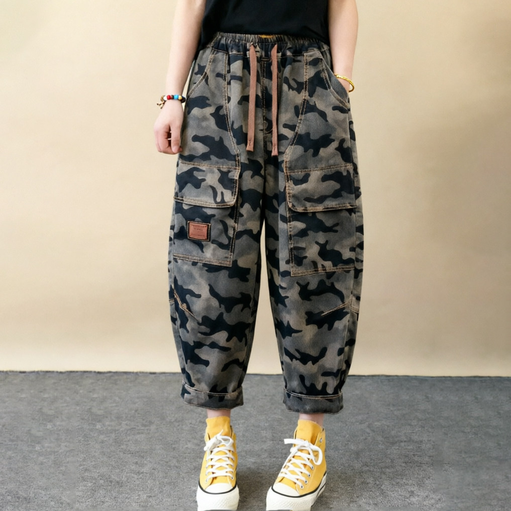 2026春季新品韩版时尚宽松大码印花迷彩牛仔裤女松紧腰九分哈伦裤